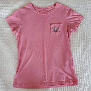 3/$20 | pink vineyard vines shirt